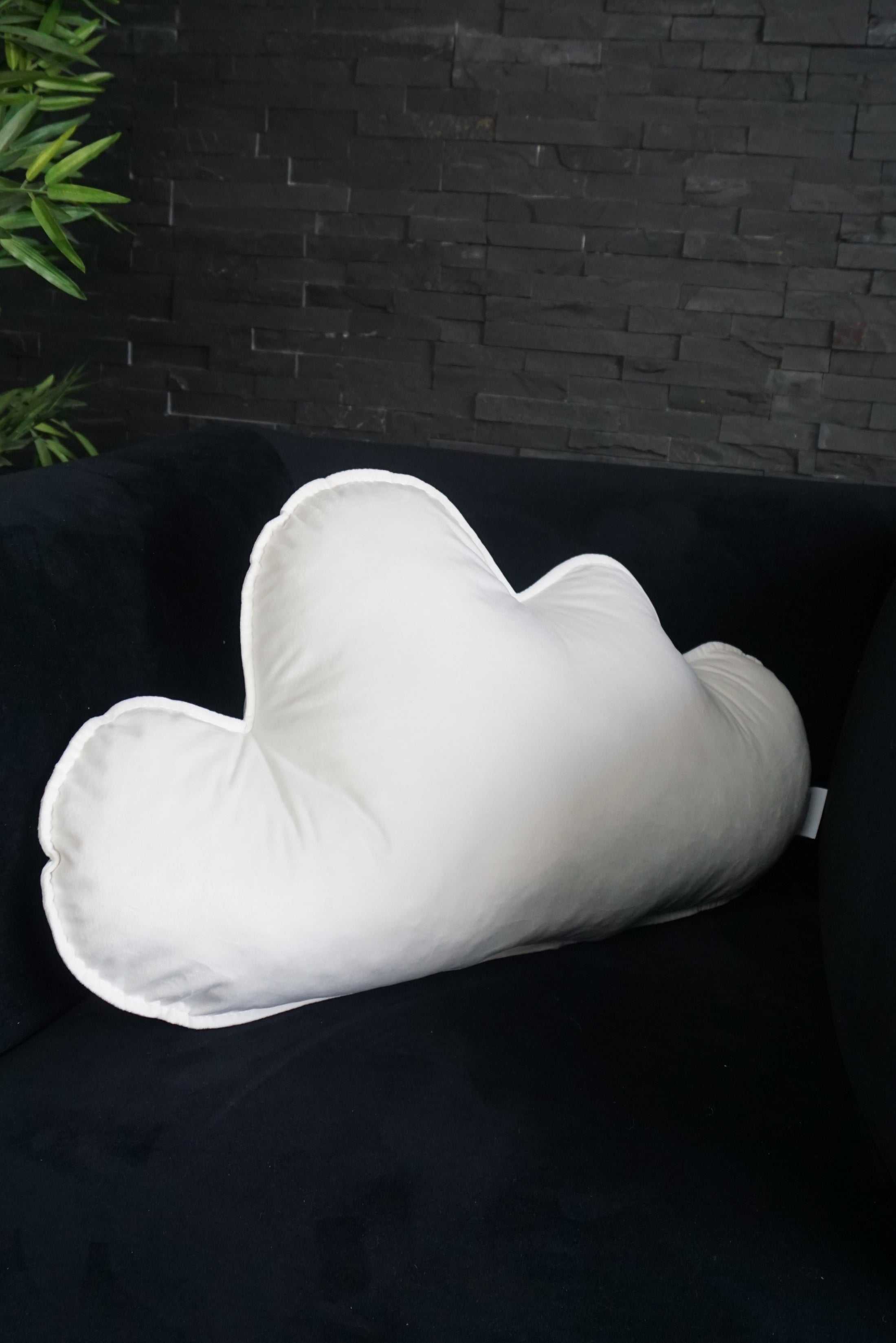 Poduszka Dekoracyjna Chmurka z Welwetu – Luksusowy Dodatek do Wnętrza, Idealna na Prezent